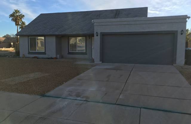 19051 N 45th Dr Gallery 2