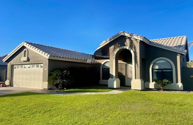 2422 E Remington Place photos photos