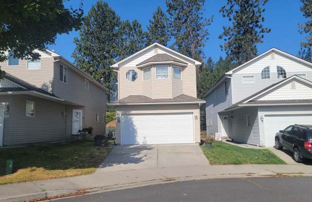 3 Bedroom 2.5 Bath Home In Eagle Ridge - Available September 1st photos photos