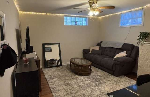 812 1/2 Yellowstone Ave photos photos