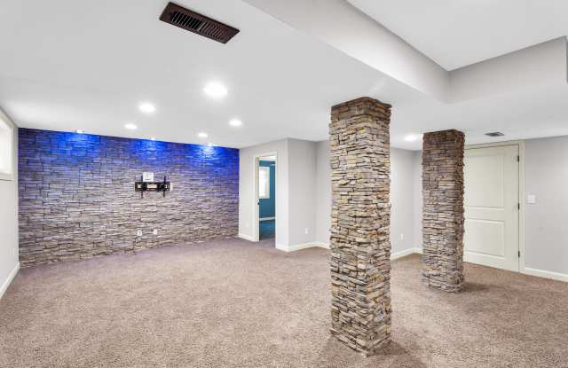 3914 Summer Sage Ct - 3914 Summer Sage Court, Champaign, IL 61822