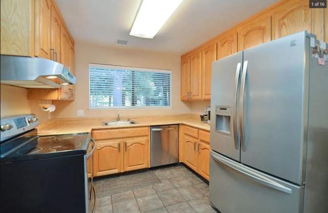 $2,790 - GORGEOUS TWO BEDROOM CENTRAL FREMONT FIRST FLOOR CONDO photos photos