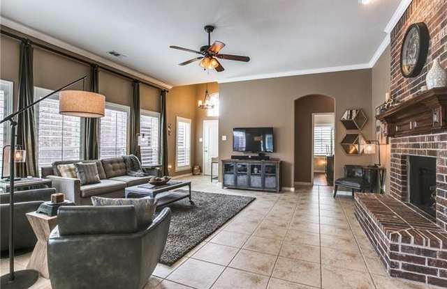 10162 Boyton Canyon Road Gallery 4