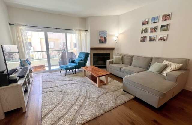 5420 Sylmar Ave - 5420 Sylmar Avenue, Los Angeles, CA 91401