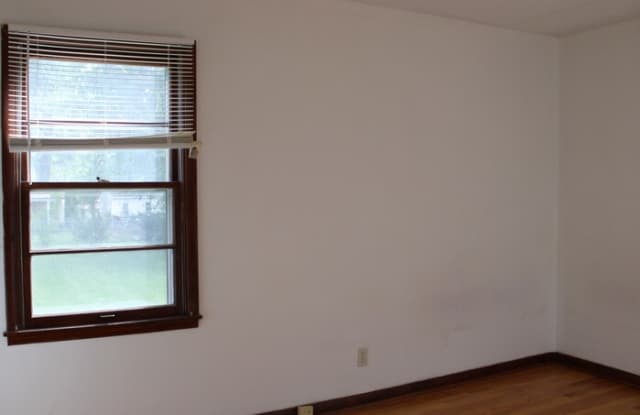 1111 Pawnee Street Gallery 4
