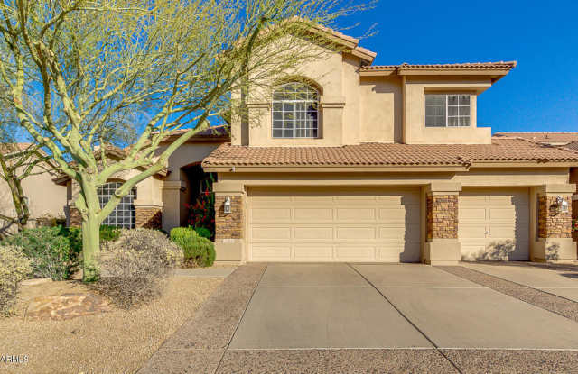 13837 S 32ND Street - 13837 South 32nd Street, Phoenix, AZ 85044