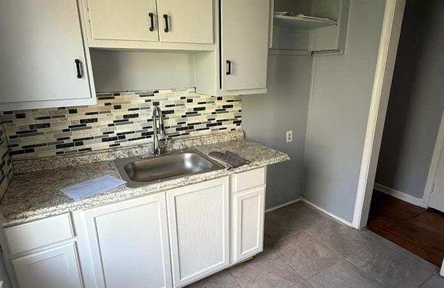 8661 Auburn Gallery 4
