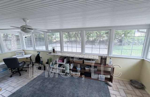 2718 Del Mar Drive Gallery 3