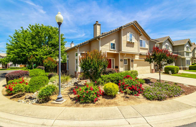 Stunning 2 Story, 3-Bed Home in Folsom’s Desirable Gated Community! photos photos