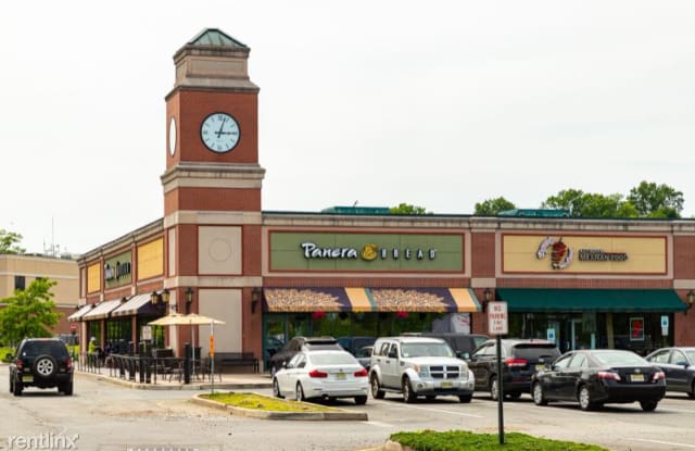 55 Paterson Ave 3672 - 55 Paterson Avenue, East Rutherford, NJ 07073
