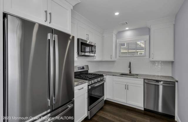 419 10th Avenue unit: Rear - 419 10th Avenue, Belmar, NJ 07719