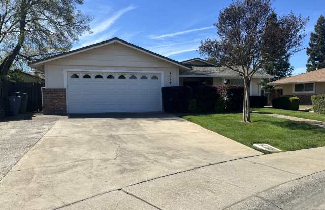 1094 Tara Court photos photos