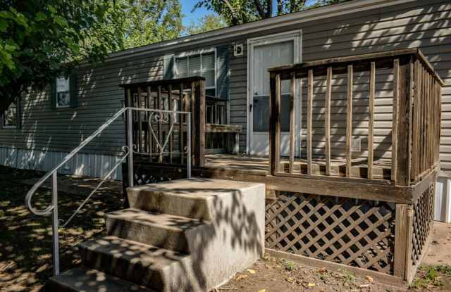209 S Avenue B Gallery 2