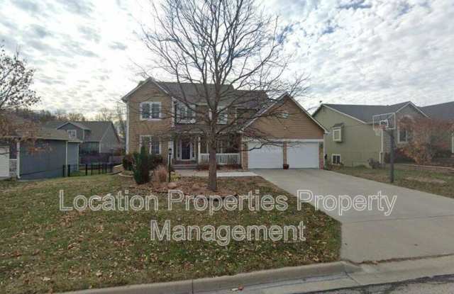 3215 Nottingham Ct Gallery 1