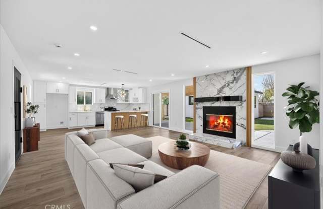 7055 Fallbrook Avenue photos photos