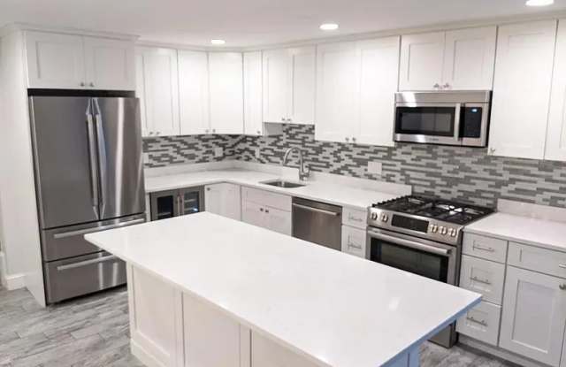 142 Pleasant St. photos photos
