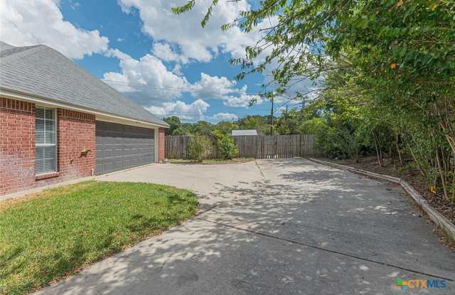 715 Paintbrush Drive Gallery 3