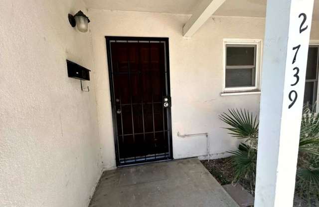 Spacious 4-Bed, 2-Bath Home with a Large Backyard in Prime West Hills! Gallery 3