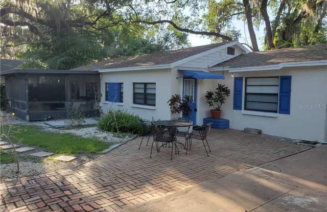 1106 W COPPET COURT - 1106 West Coppet Court, Tampa, FL 33602