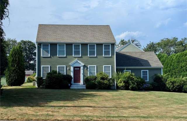 18 Vanderbilt Lane photos photos