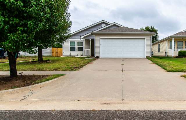 Beautiful 3 Bed 2 Bath Home in Moore School District! Gallery 3