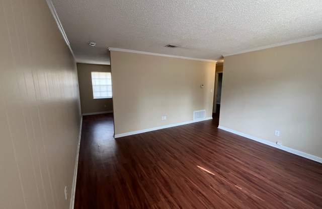 Northeast Pensacola Duplex Gallery 4