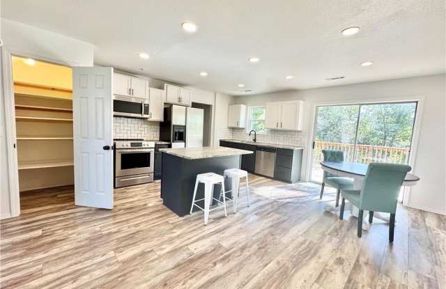 507 Braithwaite  ST Unit #B photos photos