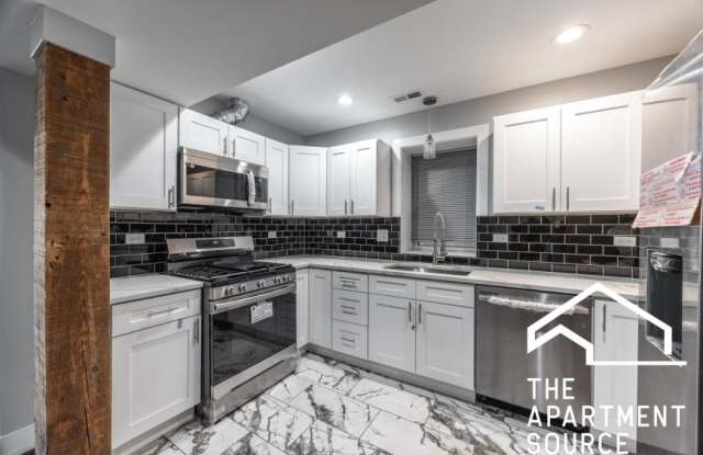 3328 West Congress Pkwy. photos photos