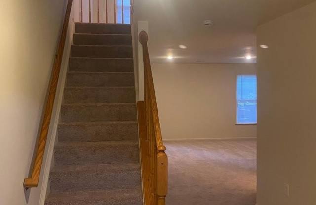 5604 GRESHAM LN Gallery 3