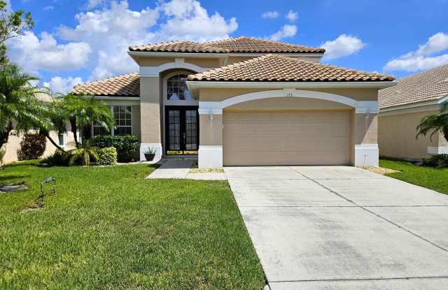 Annual Furnished Heated Pool Home in The Wexford on the Green Community! photos photos