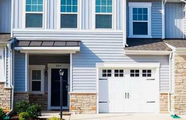 8015 Ellendale Dr Gallery 2
