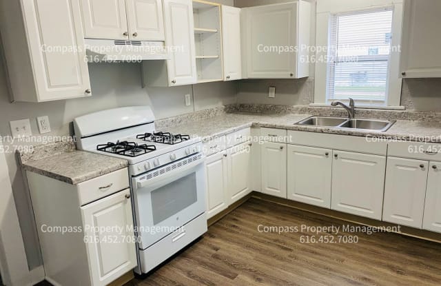 933 2nd St NW - 933 Second Street Northwest, Grand Rapids, MI 49504