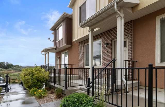 South Ridge Townhomes Gallery 2