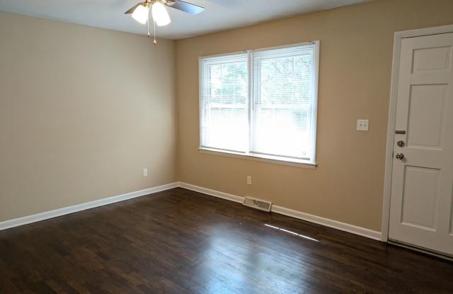 Cute All Brick Ranch Close to Mooresville Schools! Gallery 4