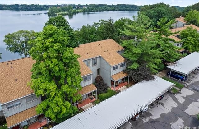 9629 HARBOUR COVE - 9629 Harbour Cove Court, Washtenaw County, MI 48197