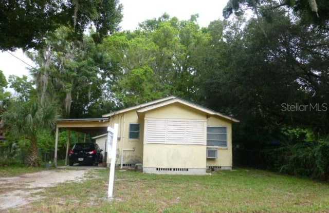 Cozy 2 bedroom home near local amenities - 1327 21st Street, Sarasota, FL 34234
