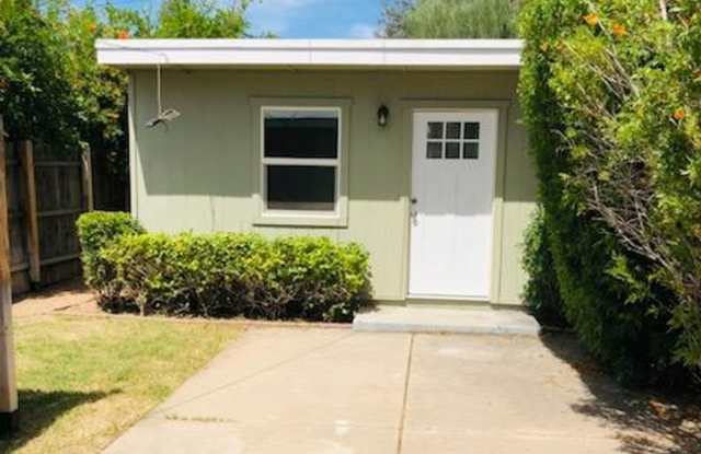 studio - 6508 North 19th Drive, Phoenix, AZ 85015