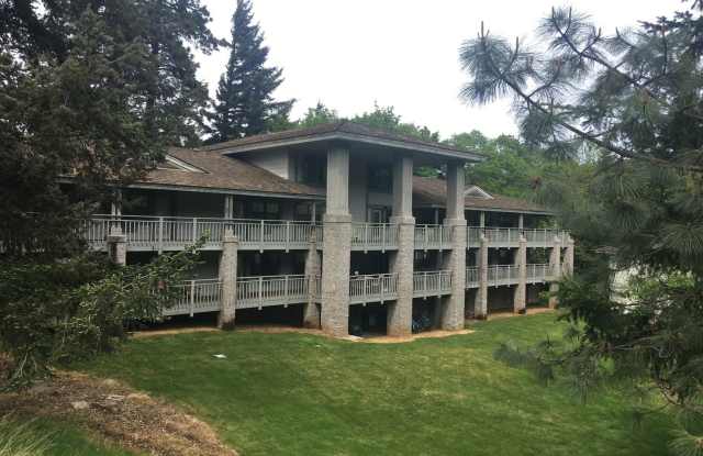 105 Country Club Road #1 - 105 Country Club Road, Hood River, OR 97031