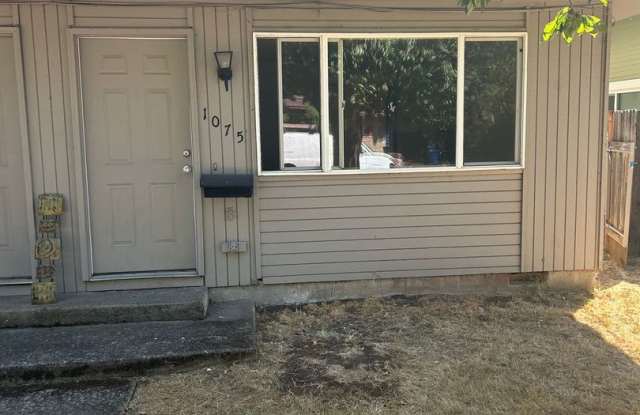 A great connection make all the difference! - 1075 Monroe Street, Eugene, OR 97402