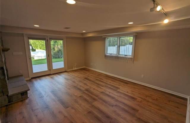 19 Comanche Lane Gallery 4