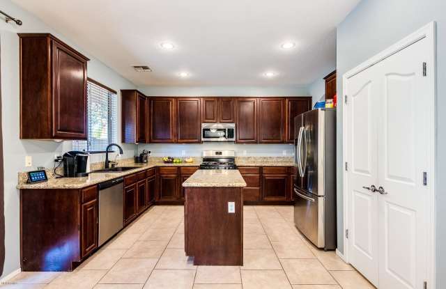 4337 E VALLEJO Court Gallery 4