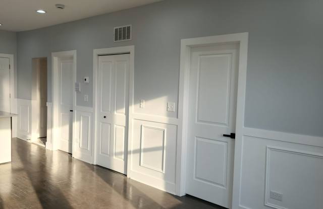 5033 West Wabansia Avenue Gallery 4