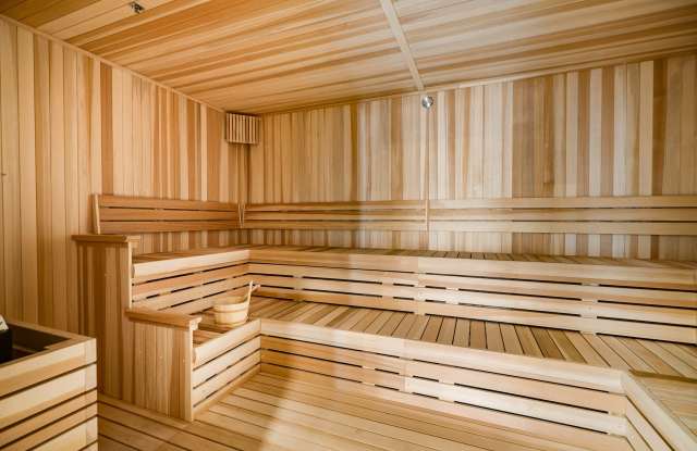 Nolan Mains photos photos