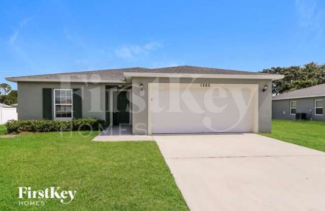 1265 SW Century Ave photos photos