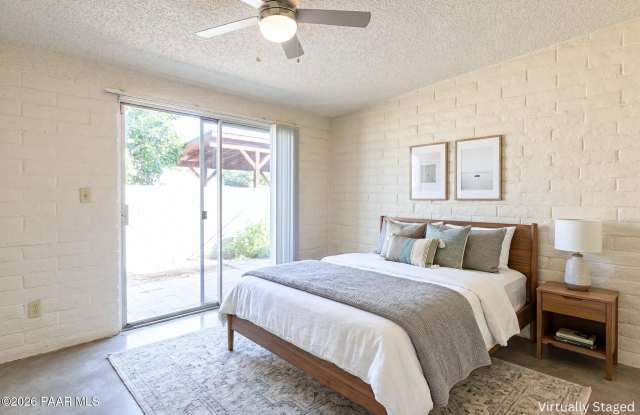 5901 E Fairmount Street Gallery 4