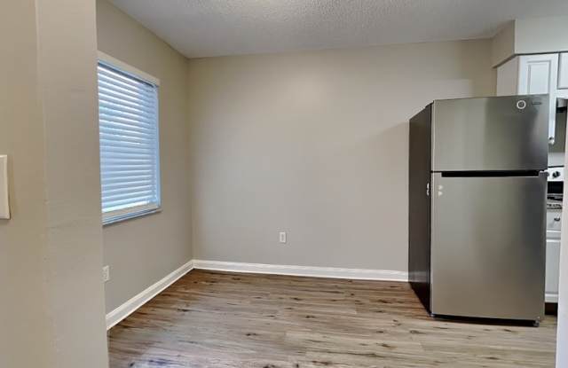 530 Scarlet Maple Ct Gallery 4