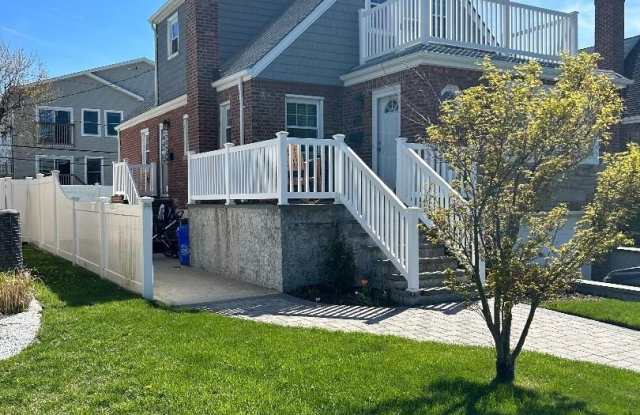 512 W Park Avenue photos photos