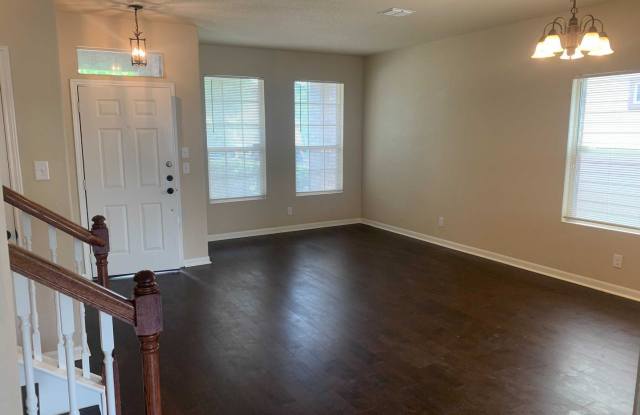 2327 Elva Forest Gallery 3