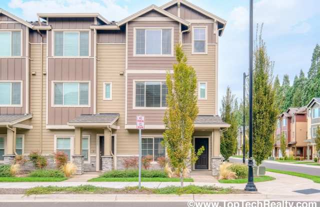Spectacular Corner Unit 3BD* 3.5BA* +Tech Niche Home in Hillsboro **Great Location!** photos photos