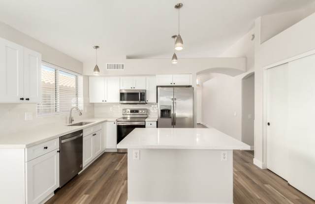 Beautifully Updated 3-Bedroom Home in Premiere at Cave Creek! photos photos